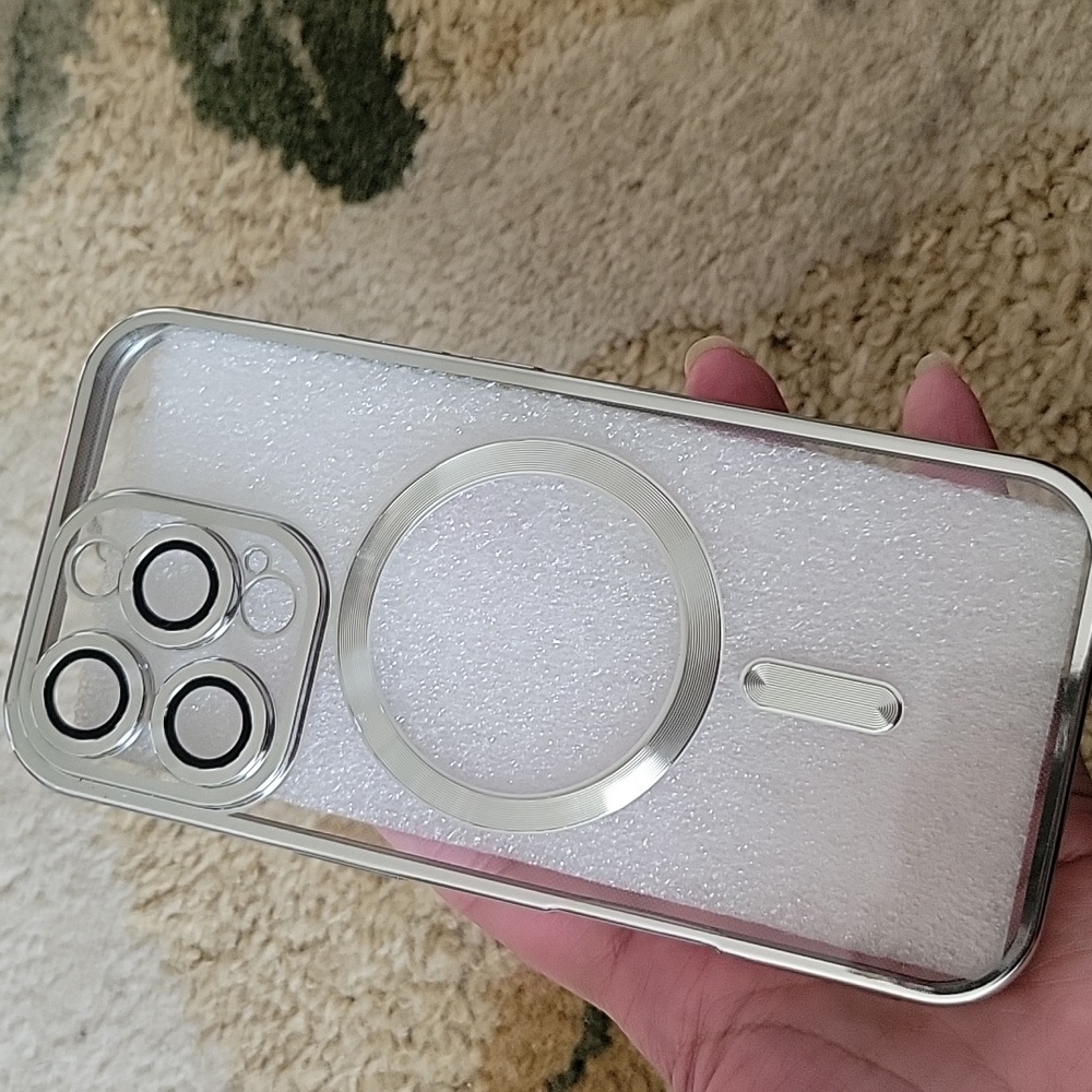 NEW IPHONE 16PRO CASE